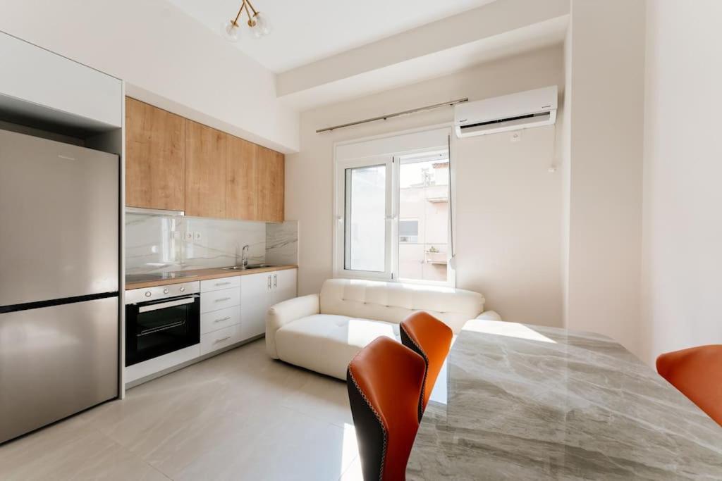 New Center Apartment Near Metro Athen Eksteriør billede