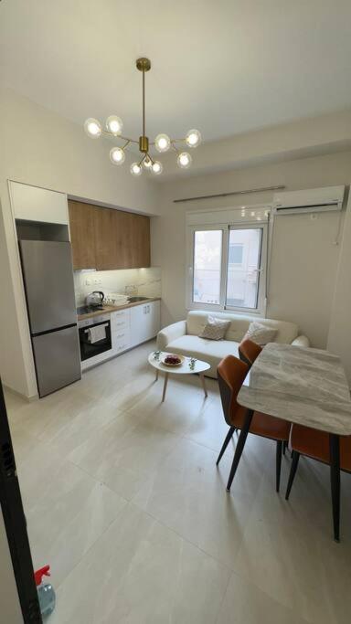 New Center Apartment Near Metro Athen Eksteriør billede