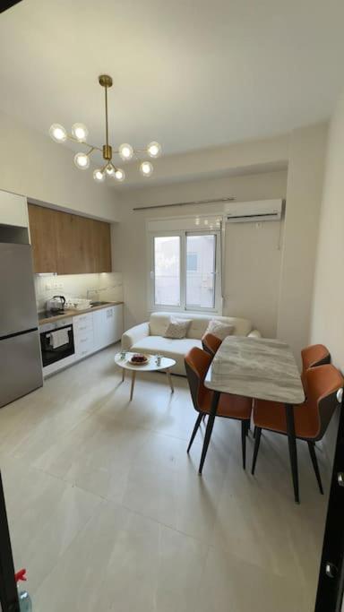 New Center Apartment Near Metro Athen Eksteriør billede